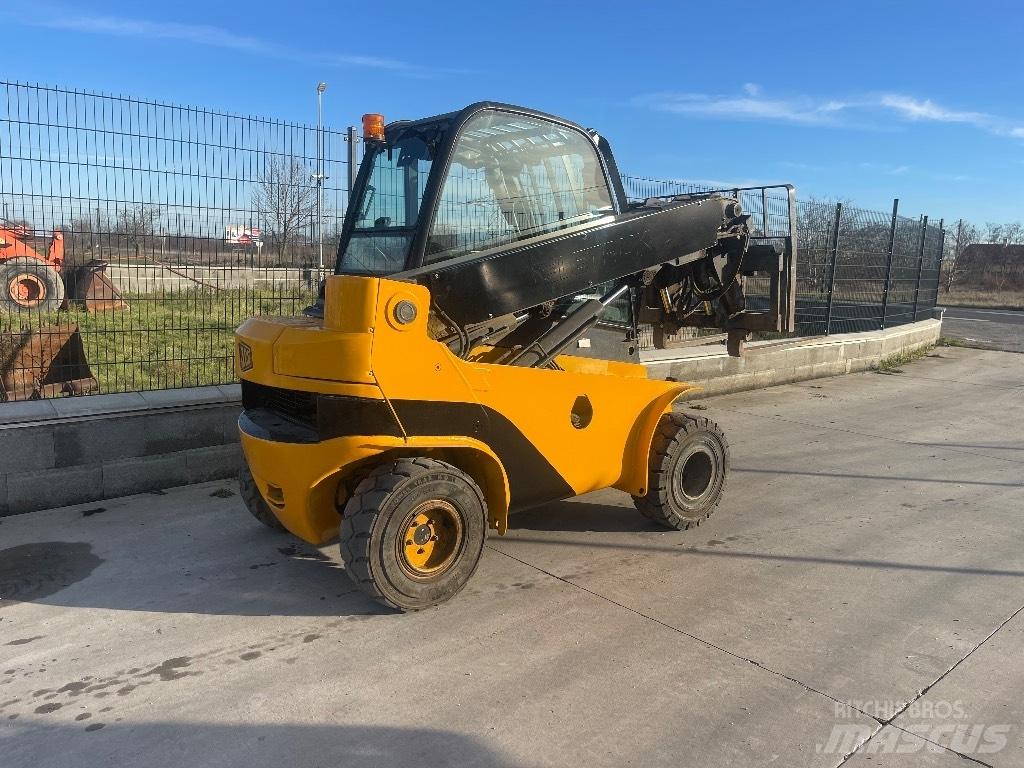 JCB TLT 30 D 4x4 مناولات متداخلة