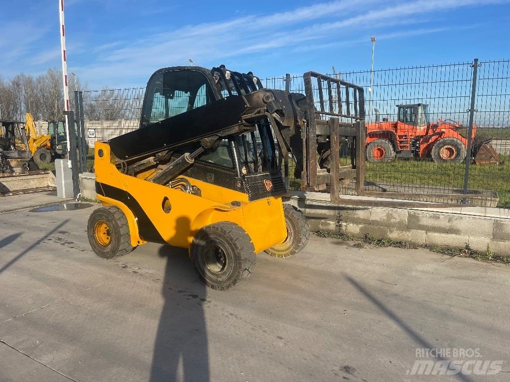 JCB TLT 30 D 4x4 مناولات متداخلة