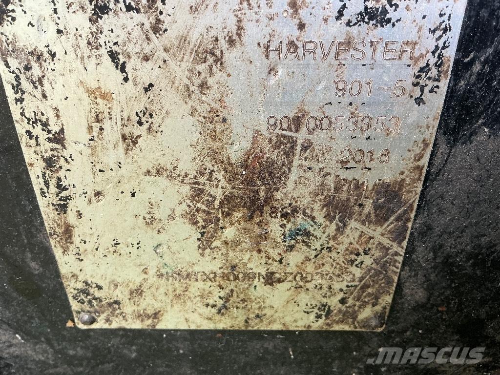 Komatsu 901.5 6W حصادات