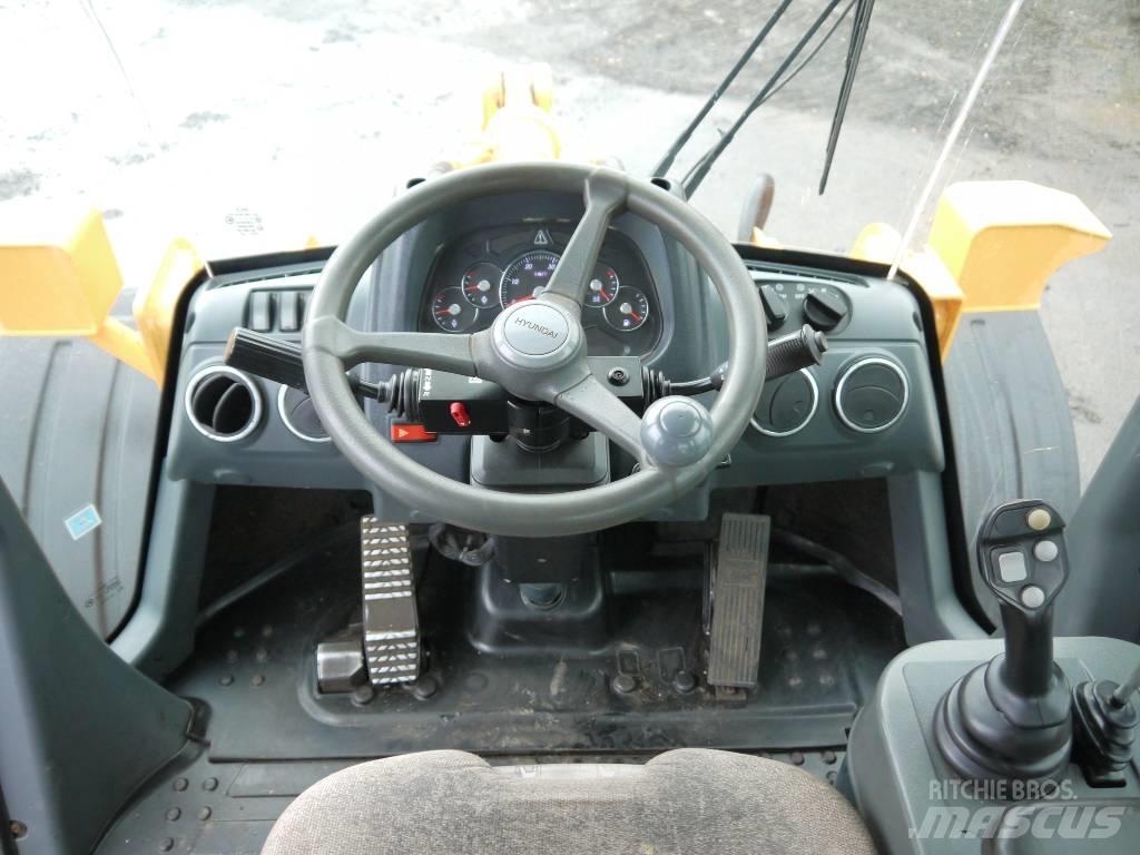 Hyundai HL 757-9A لوادر بعجل
