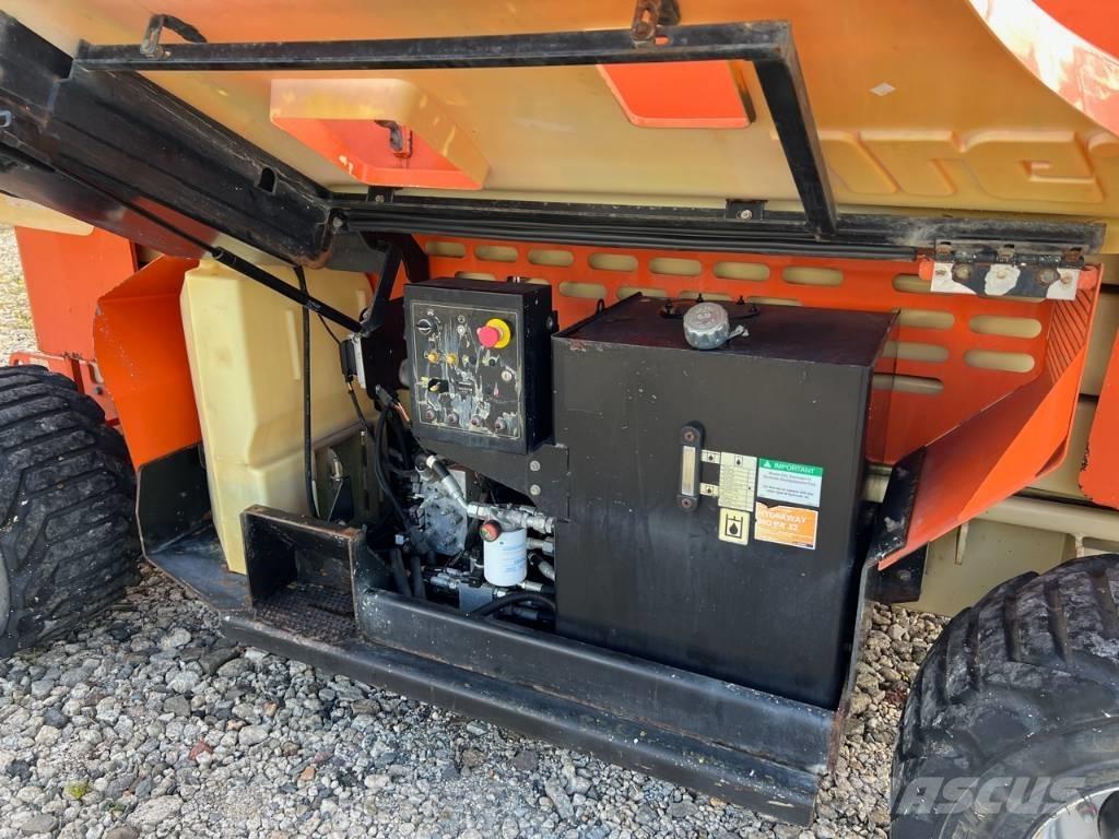 JLG 3394 RT رافعات مقصية الشكل