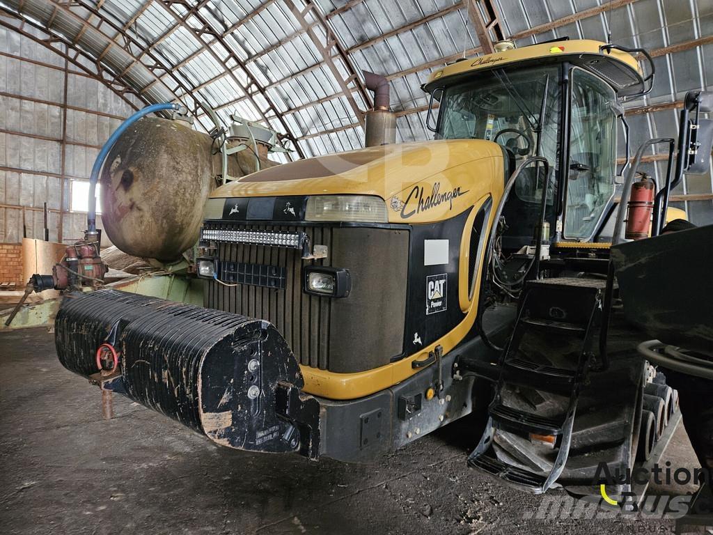 Challenger MT 865 الجرارات