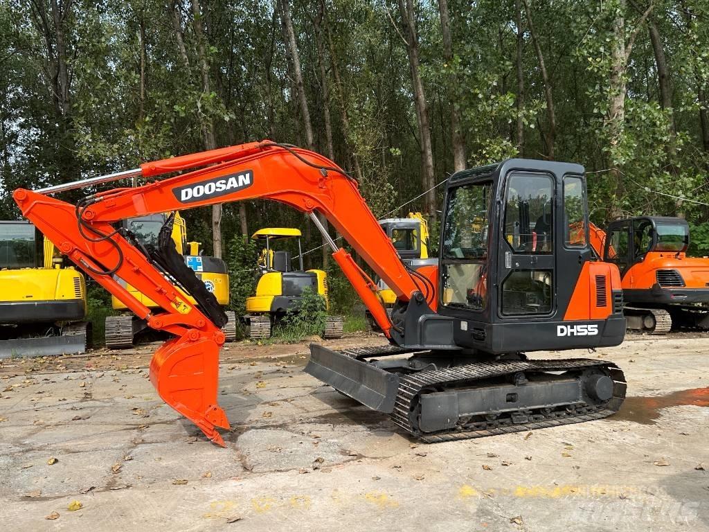 Doosan DH 55 حفارات صغيرة أقل من 7 طن (حفارات صغيرة)