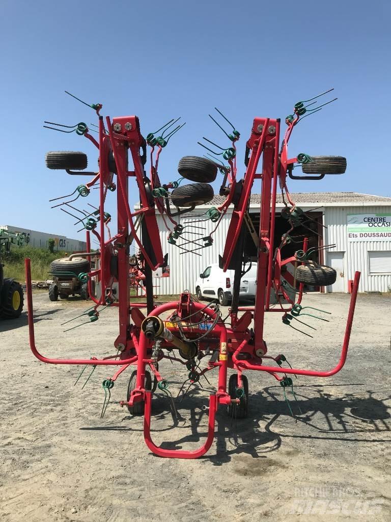 Kverneland 8090 مكابس وميبسات التبن