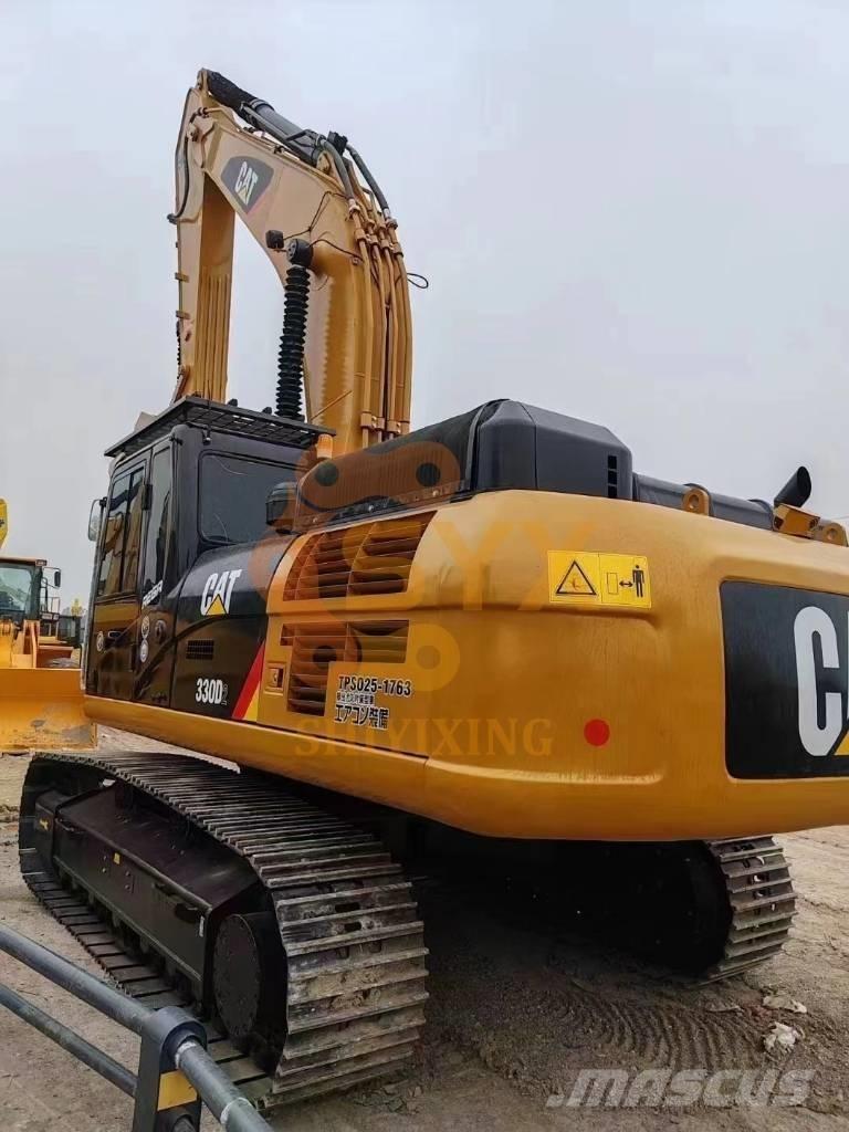 CAT 330 D2 حفارات زحافة