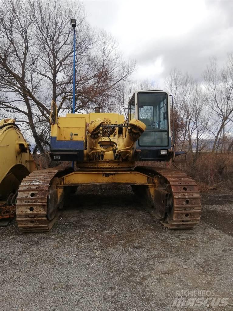 Komatsu PC 650 LC حفارات زحافة