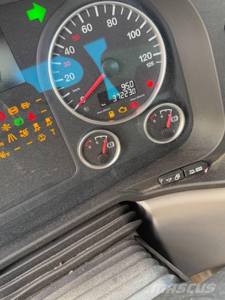 MAN TGM 15.290 شاحنات الرافعات الخطافية