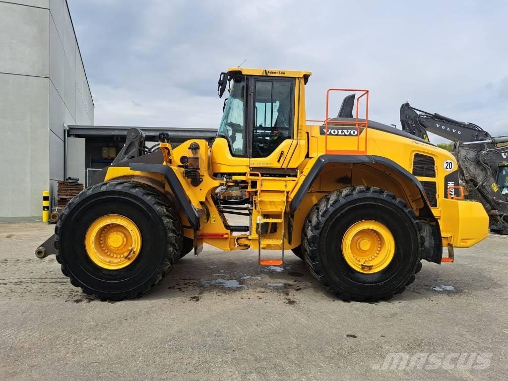 Volvo L220H لوادر بعجل