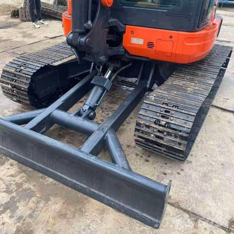 Kubota U 55 حفارات صغيرة أقل من 7 طن (حفارات صغيرة)
