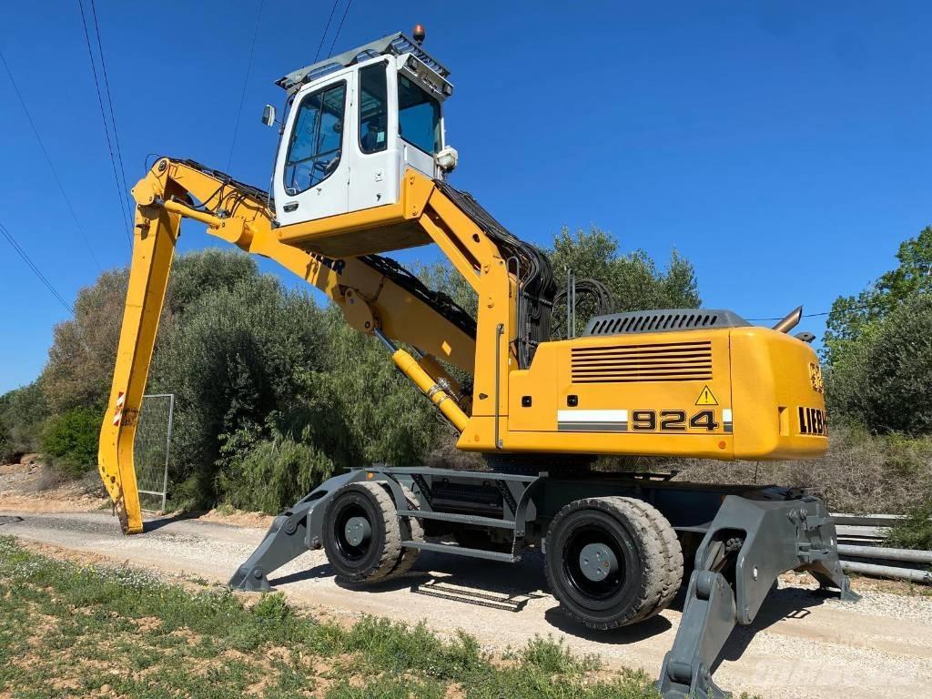 Liebherr A 924 C مناولات المخلفات / مناولات صناعية