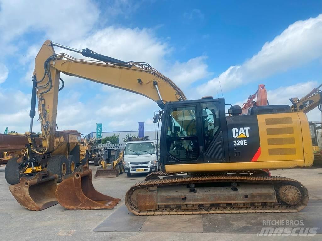 CAT 320 EL NVT حفارات زحافة