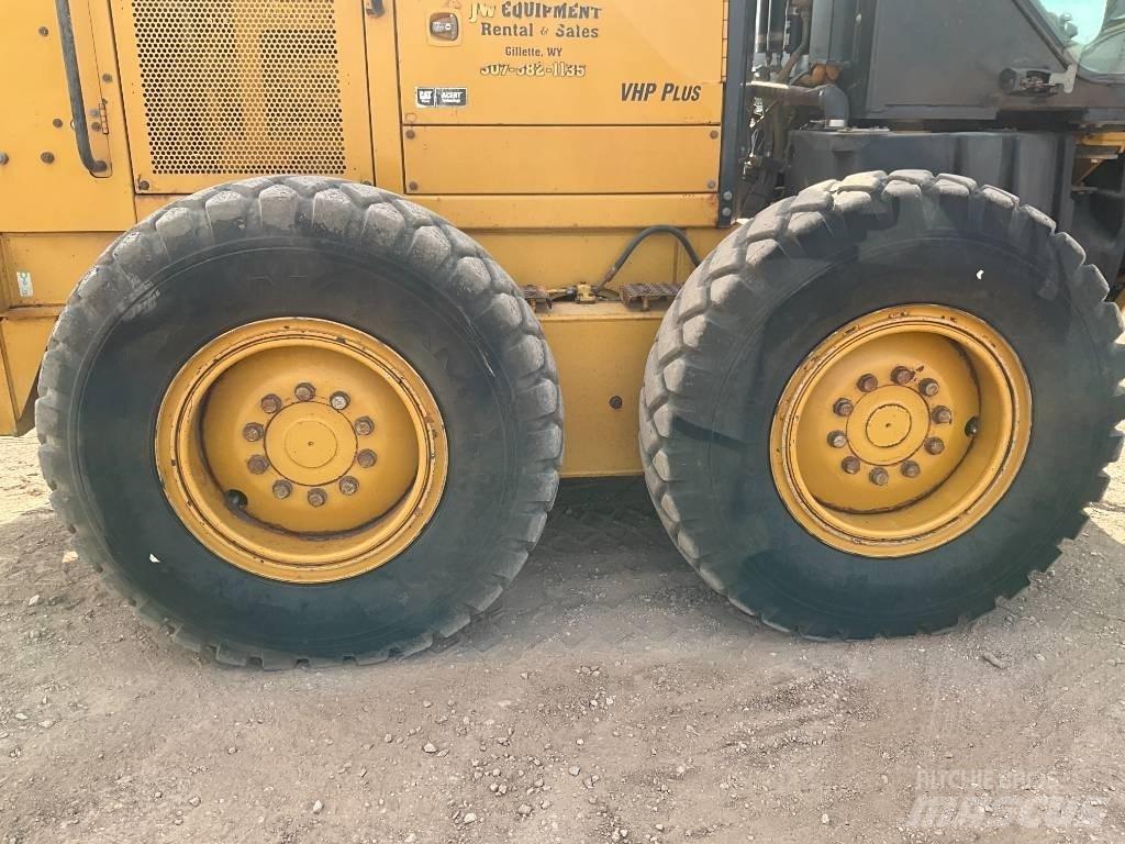 CAT 140 M AWD معدات تمهيد الطرق