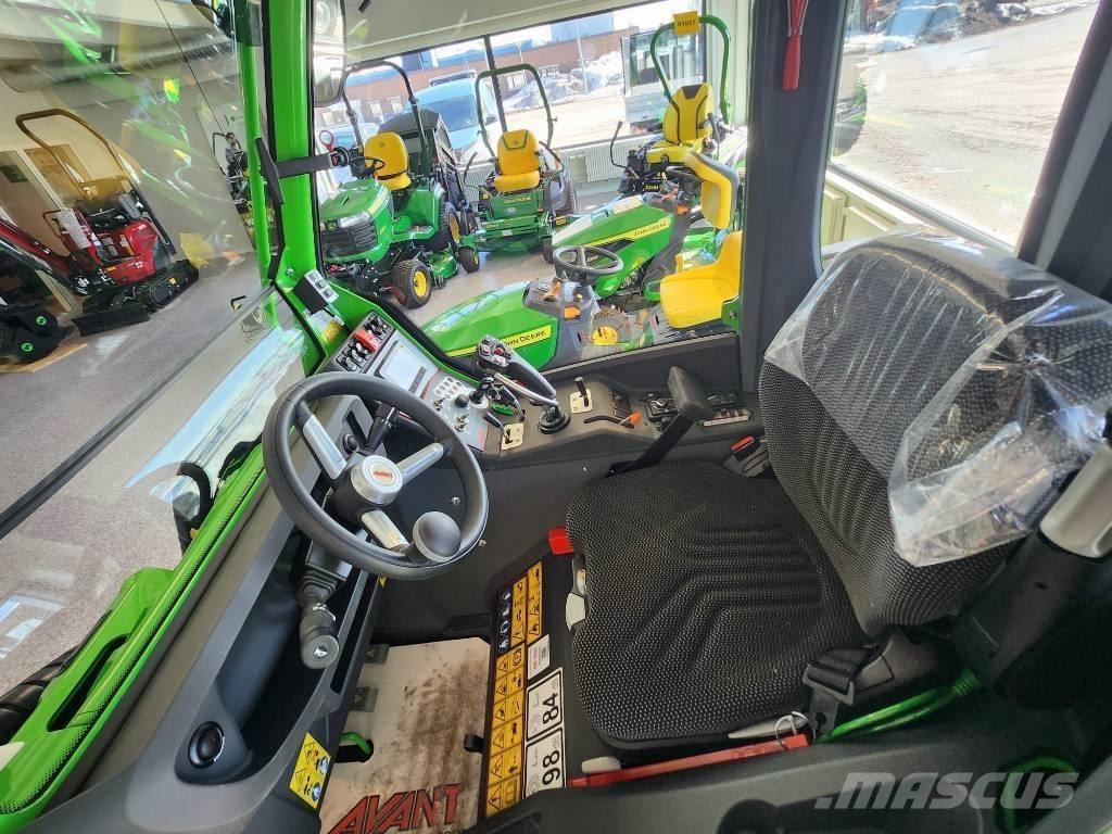 Avant 760 I لوادر انزلاقية التوجيه