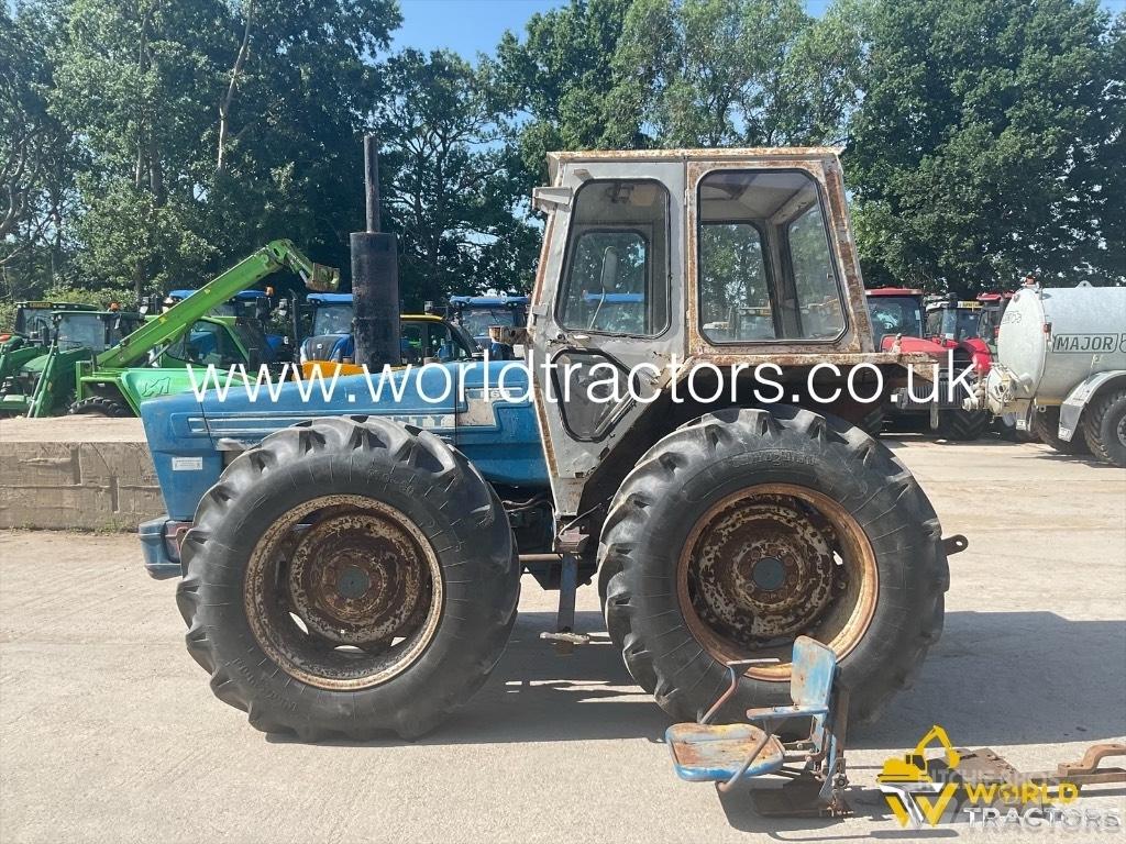 Ford County الجرارات