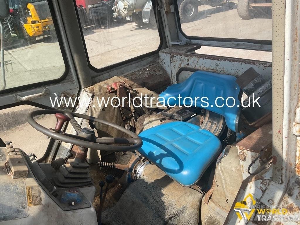 Ford County الجرارات