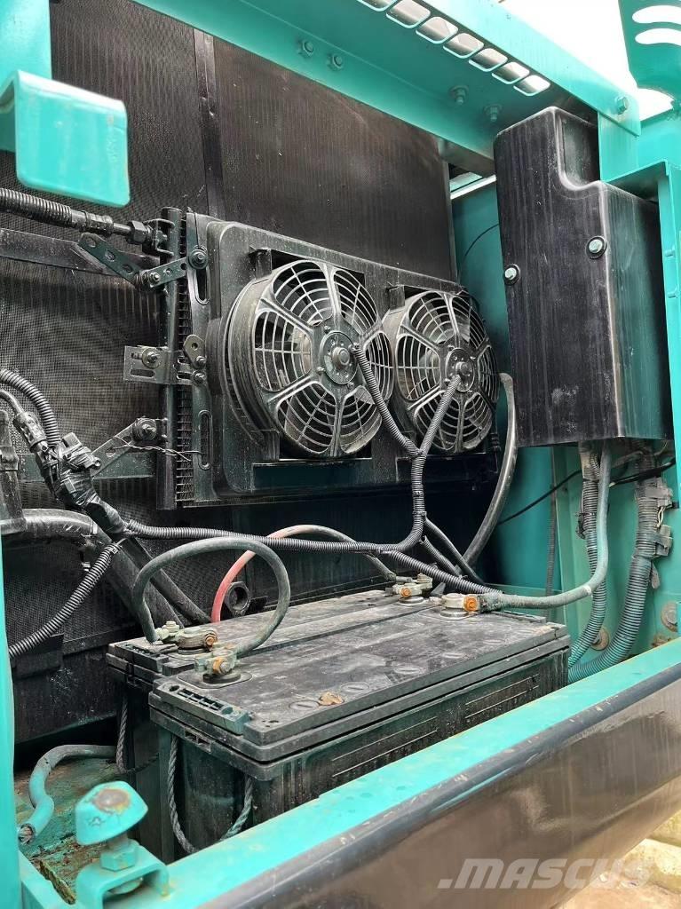 Kobelco SK 210 حفارات زحافة