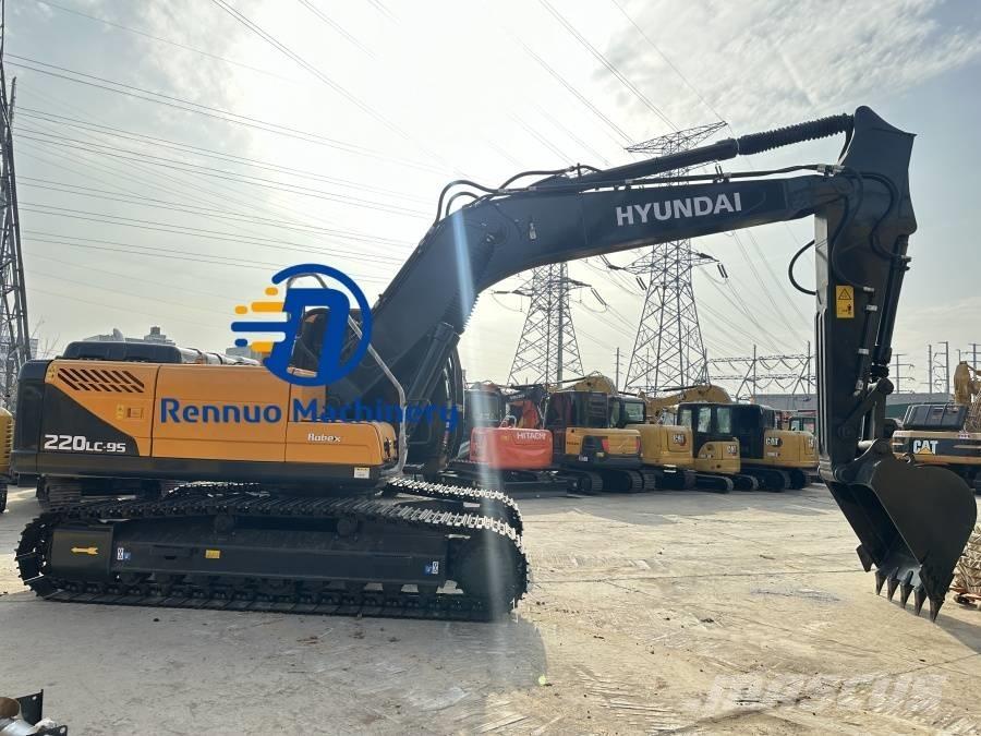 Hyundai R220LC-9S حفارات زحافة