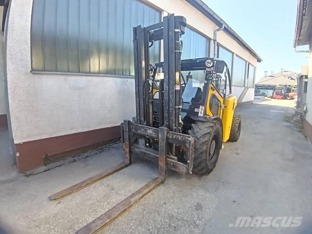 Bomaq B50 MP 4WD شاحنات الديزل