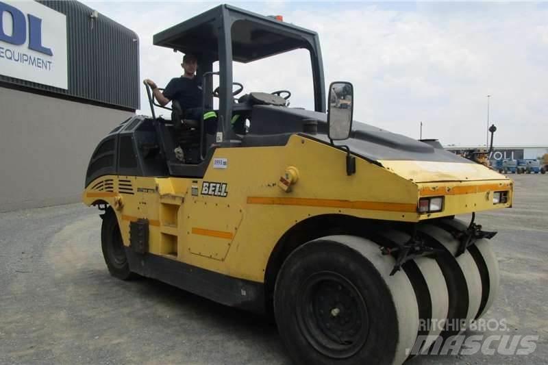 Bomag BW27RH مداحل مزدوجة