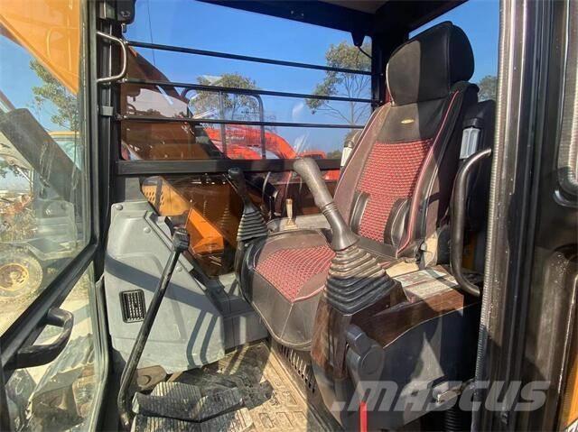 Sany SY75C حفارات زحافة