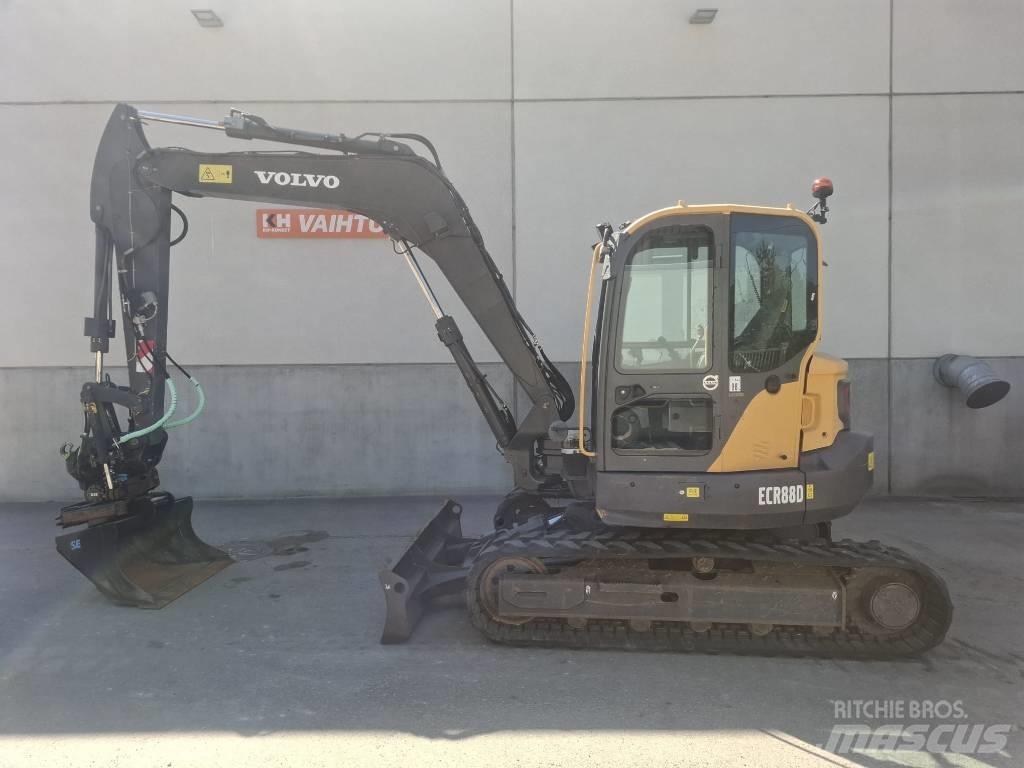 Volvo ECR 88 D حفارات وسط 7 طن - 12 طن