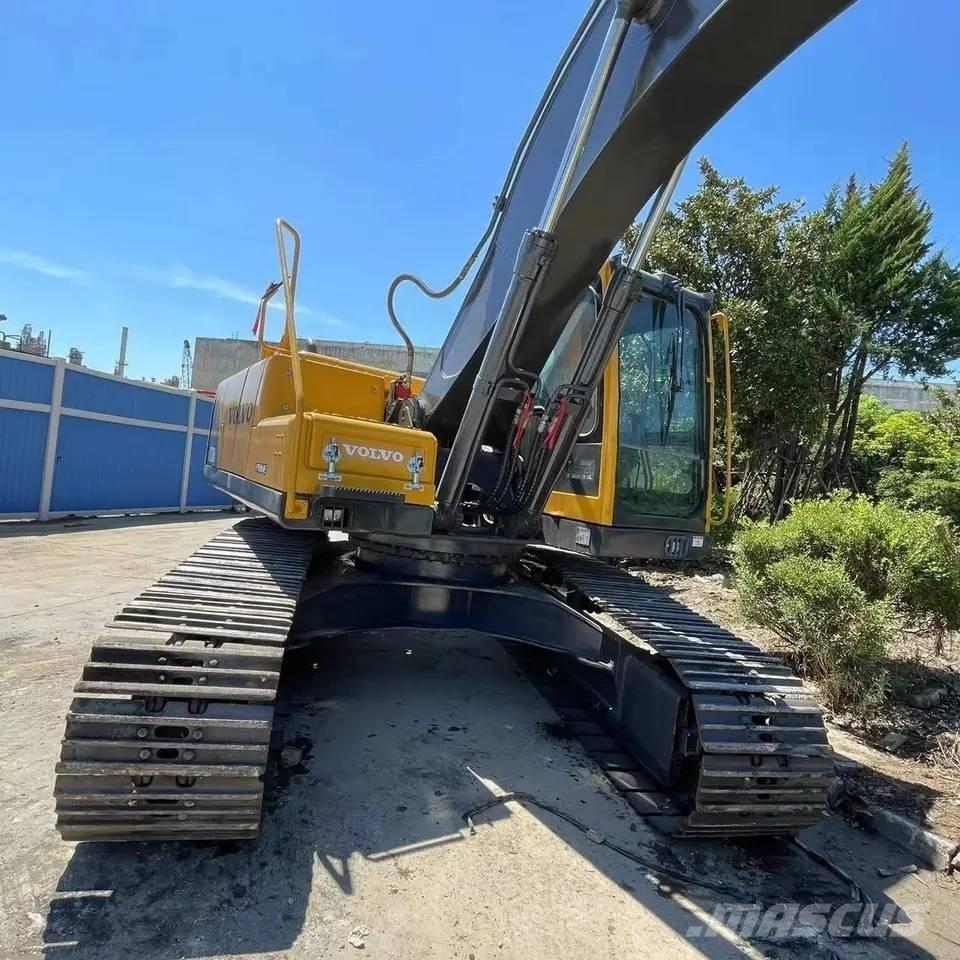 Volvo EC210B حفارات زحافة