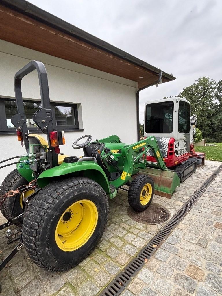 John Deere 3036 E جرارات مدمجة