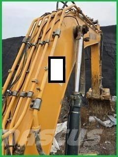 Hyundai Robex 300 LC حفارات زحافة