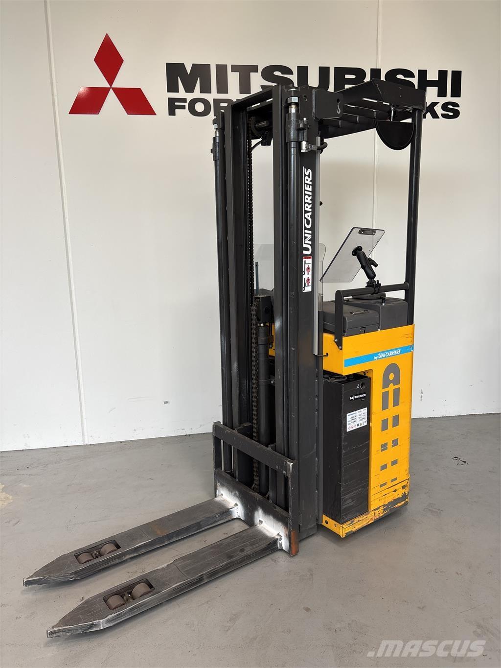 Atlet A160 شاحنات مناولة ذاتية الدفع