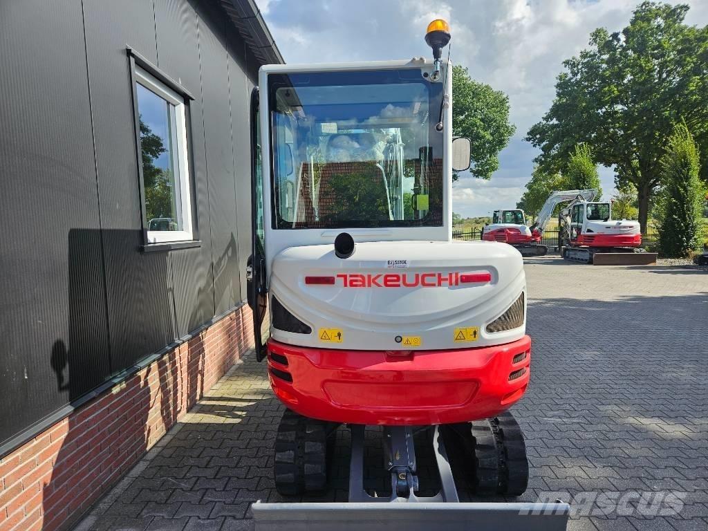 Takeuchi TB 230 حفارات صغيرة أقل من 7 طن (حفارات صغيرة)