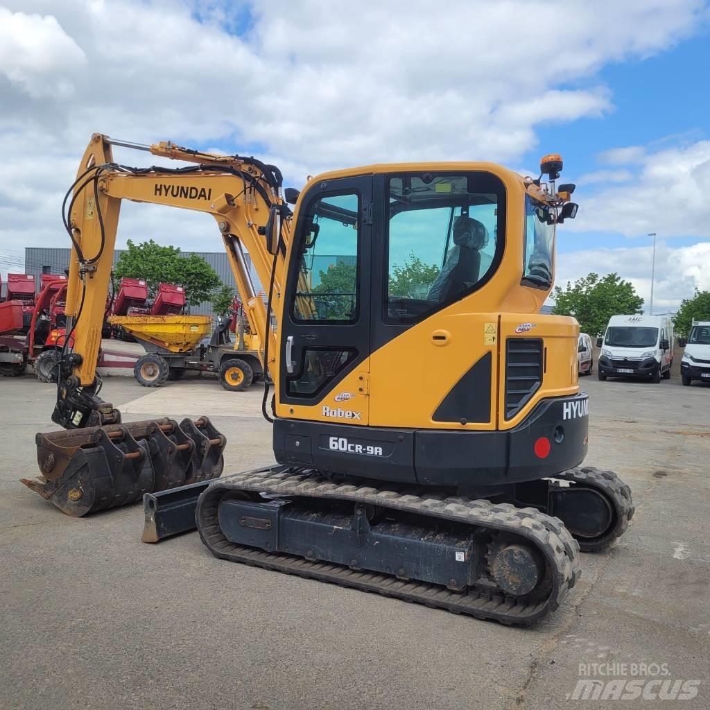 Hyundai R60CR9 حفارات صغيرة أقل من 7 طن (حفارات صغيرة)