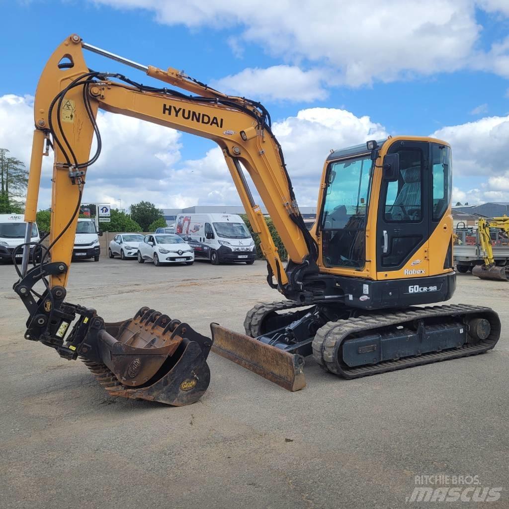 Hyundai R60CR9 حفارات صغيرة أقل من 7 طن (حفارات صغيرة)