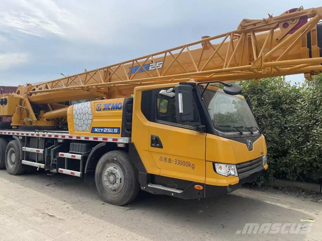 XCMG QY25 رافعات صالحة لكل أنواع الطرق
