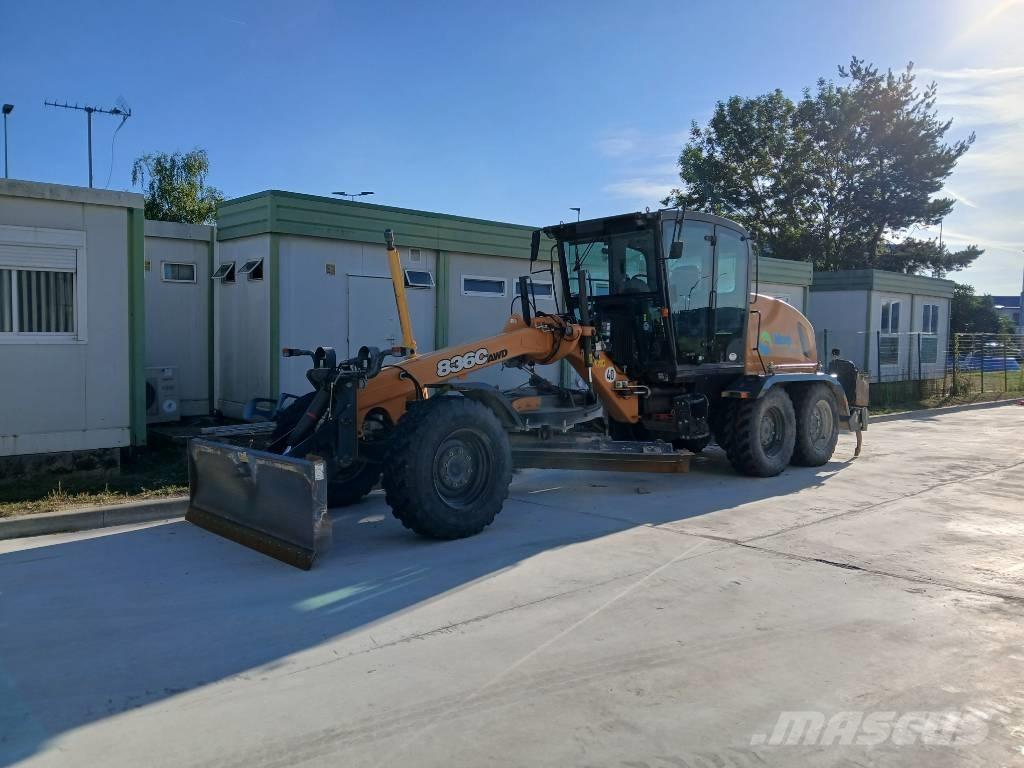 CASE 836 C AWD معدات تمهيد الطرق