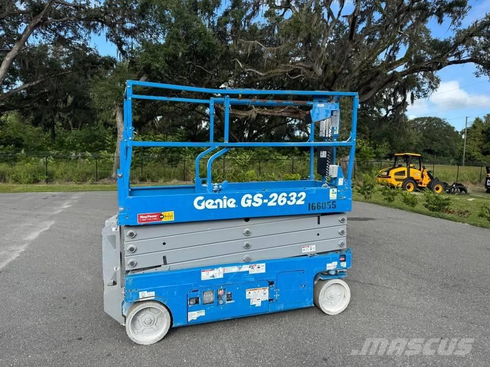 Genie GS 2632 رافعات مقصية الشكل