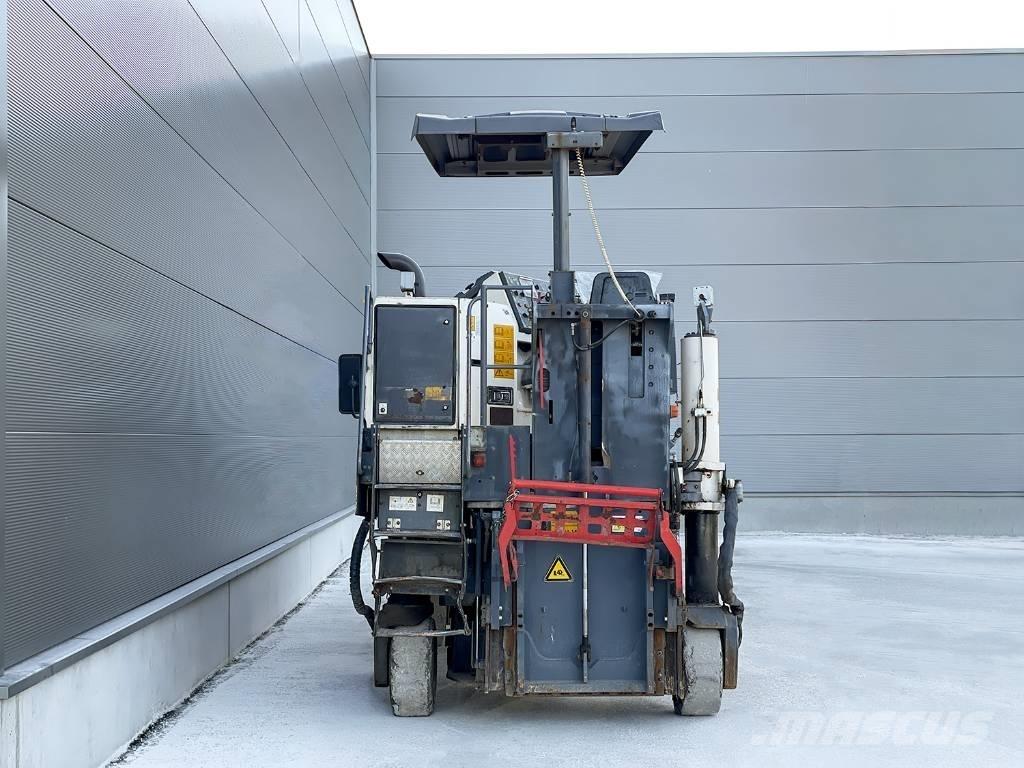 Wirtgen W 100 F ماكينات الكشط البارد للأسفلت
