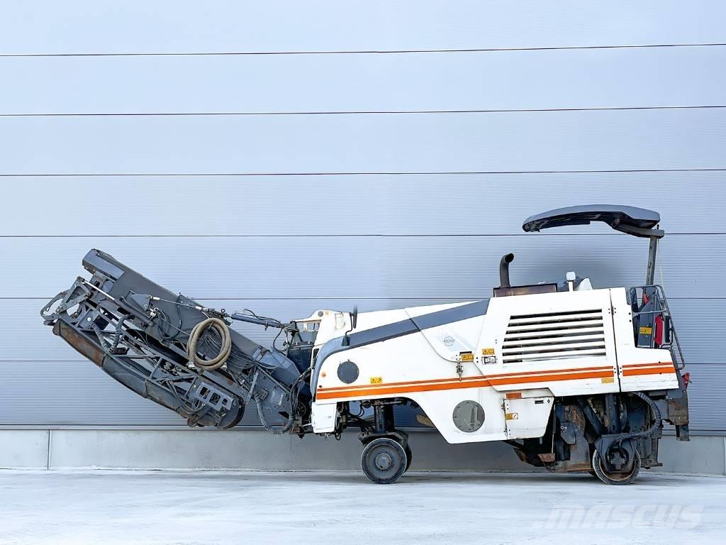 Wirtgen W 100 F ماكينات الكشط البارد للأسفلت