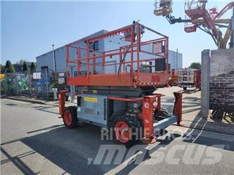 SkyJack SJ 6832 RT رافعات مقصية الشكل