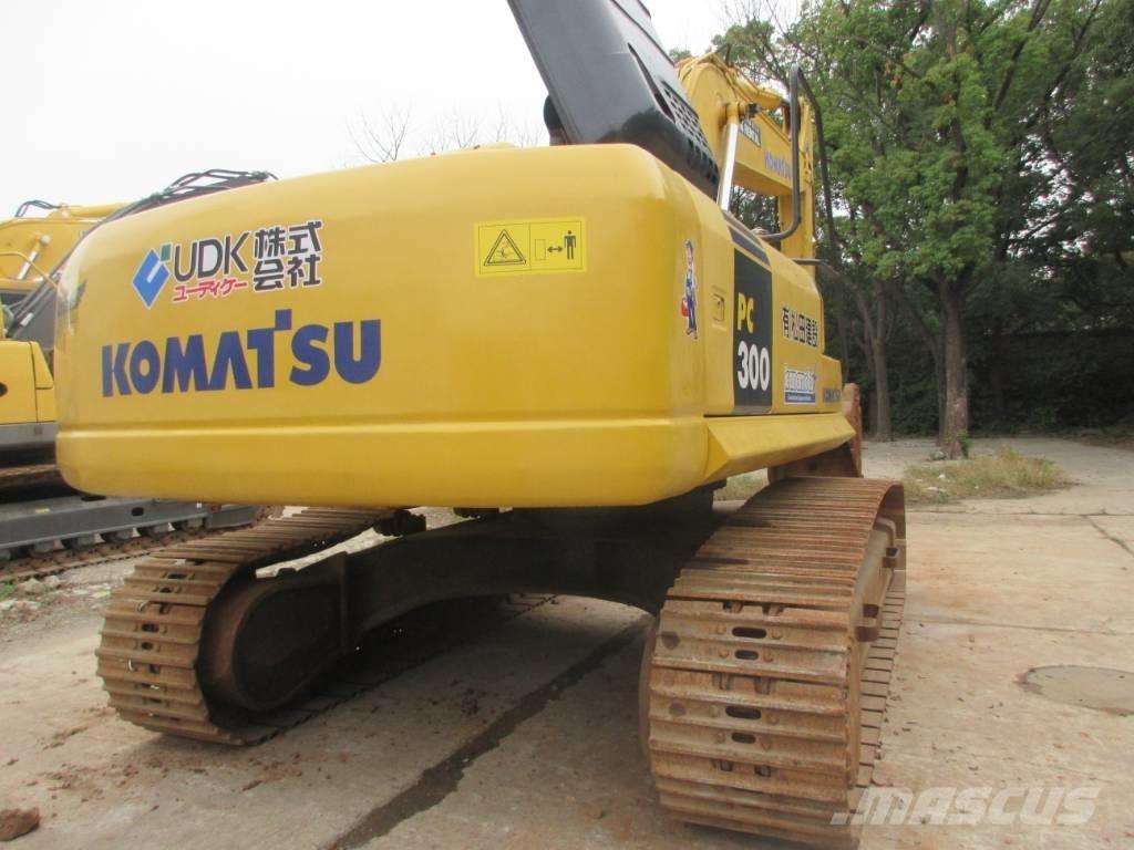 Komatsu PC 300 حفارات زحافة