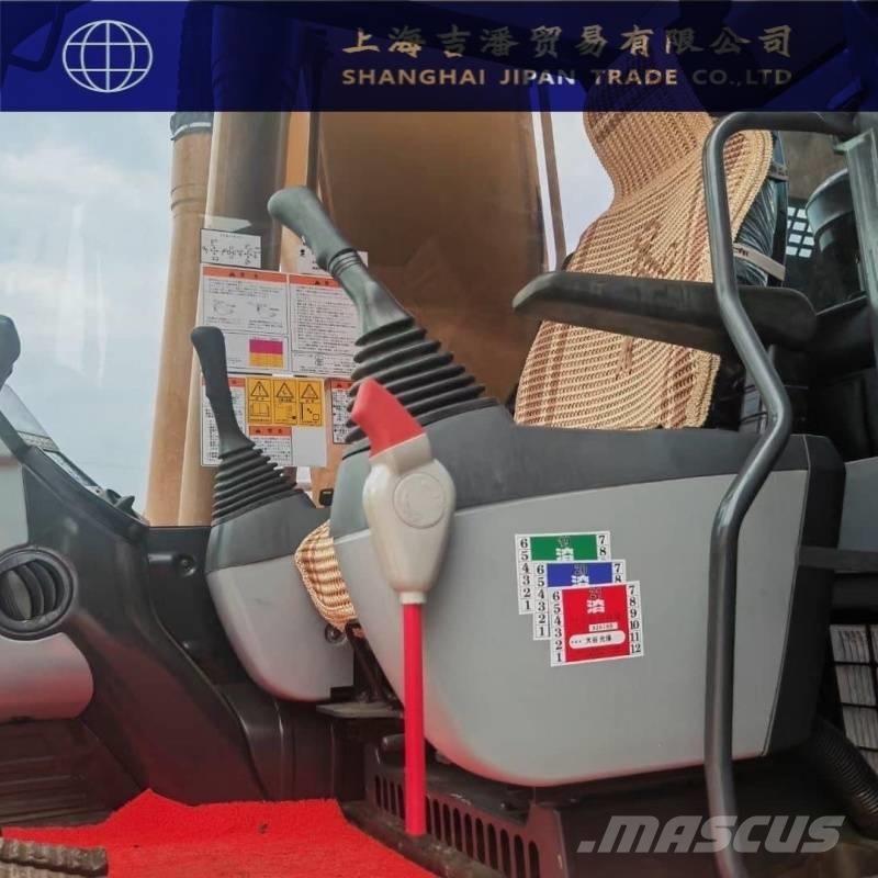 Komatsu PC 240 حفارات زحافة