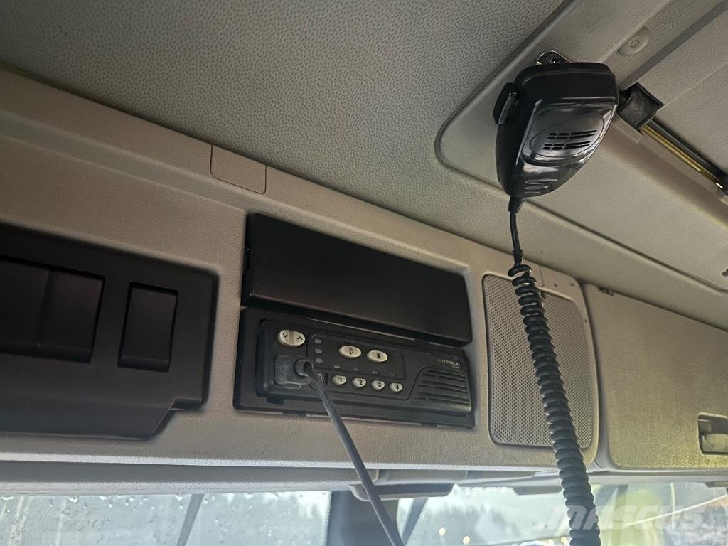 Volvo FM11 370 شاحنات الرافعات الخطافية