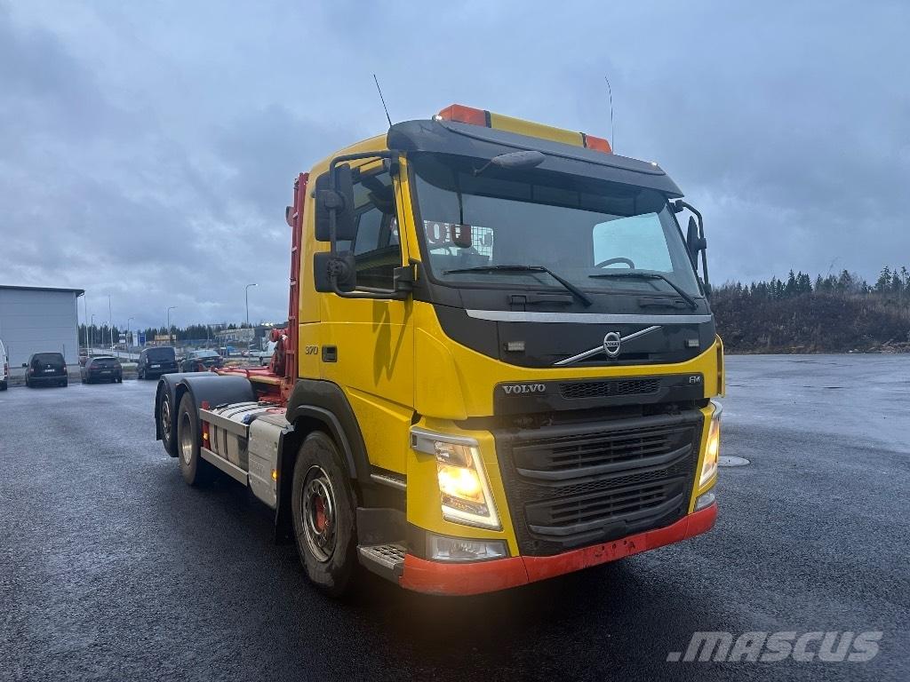 Volvo FM11 370 شاحنات الرافعات الخطافية