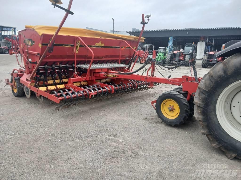 Väderstad Rapid400C مثاقيب