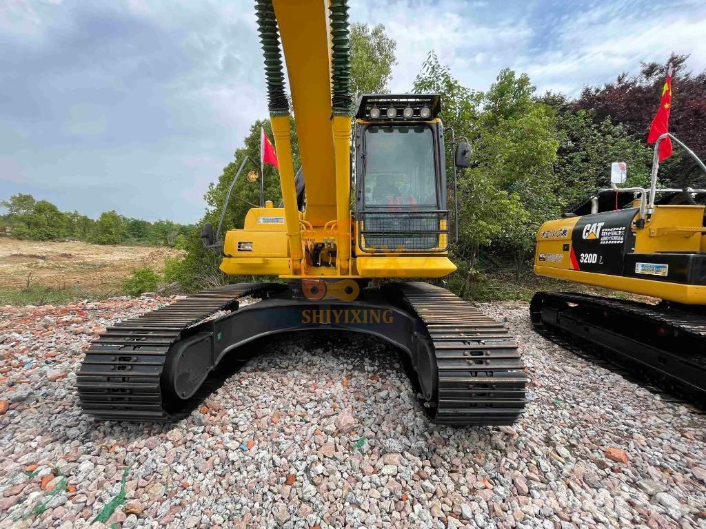 Komatsu PC 240-8 حفارات زحافة