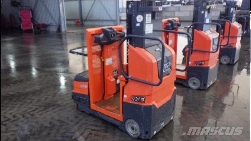 JLG DSP-M معدات الرفع عالي المستوى