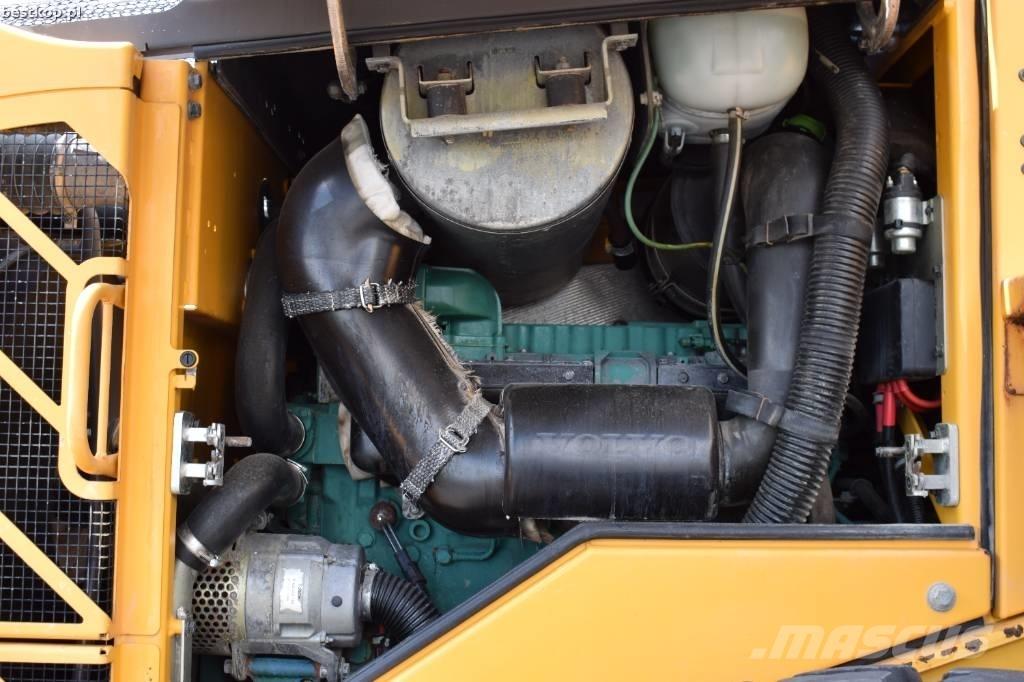 Volvo L 90 F لوادر بعجل