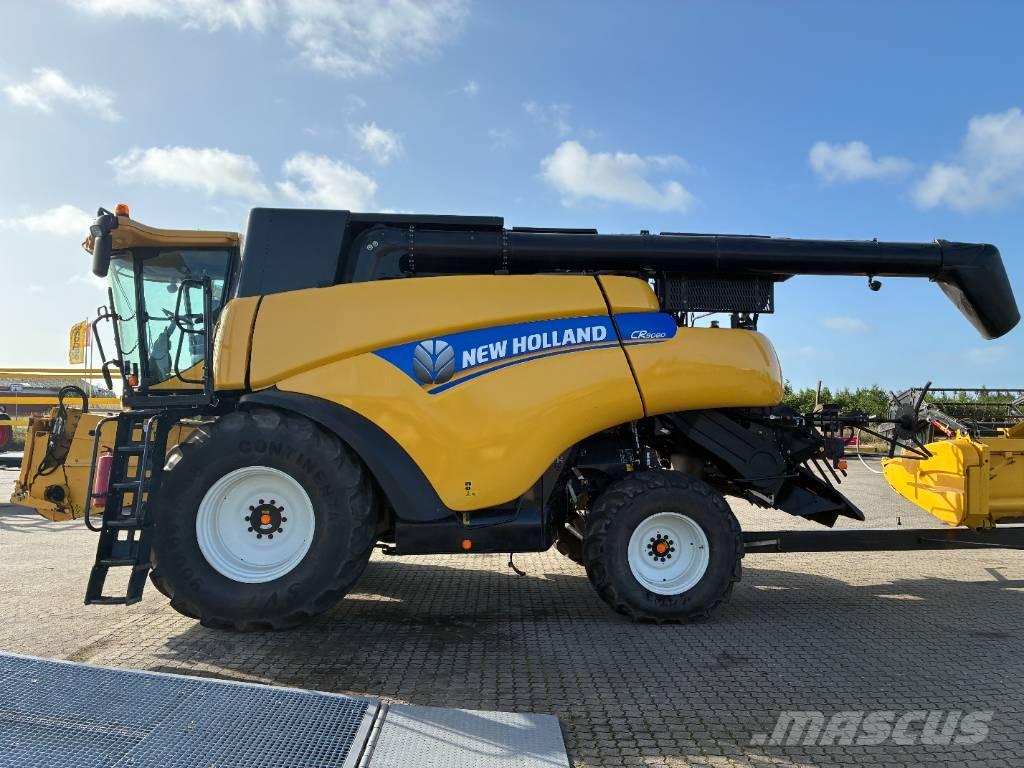New Holland CR 9080 حصادات
