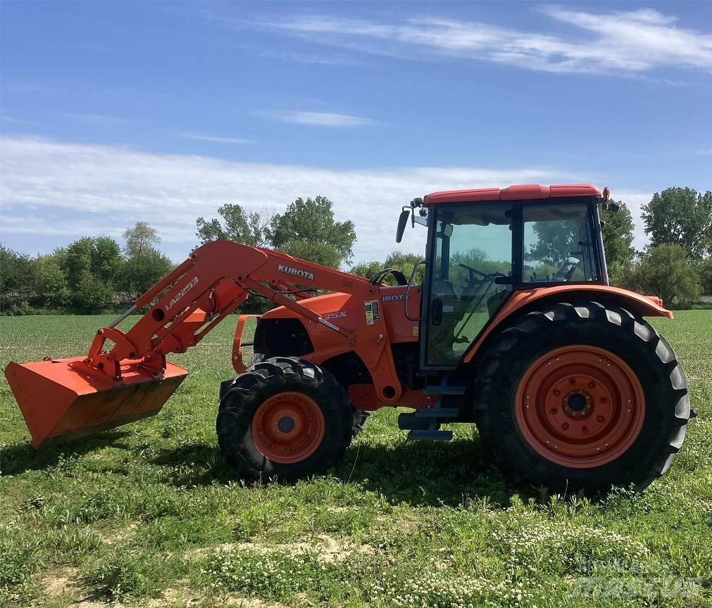 Kubota M 135 X الجرارات