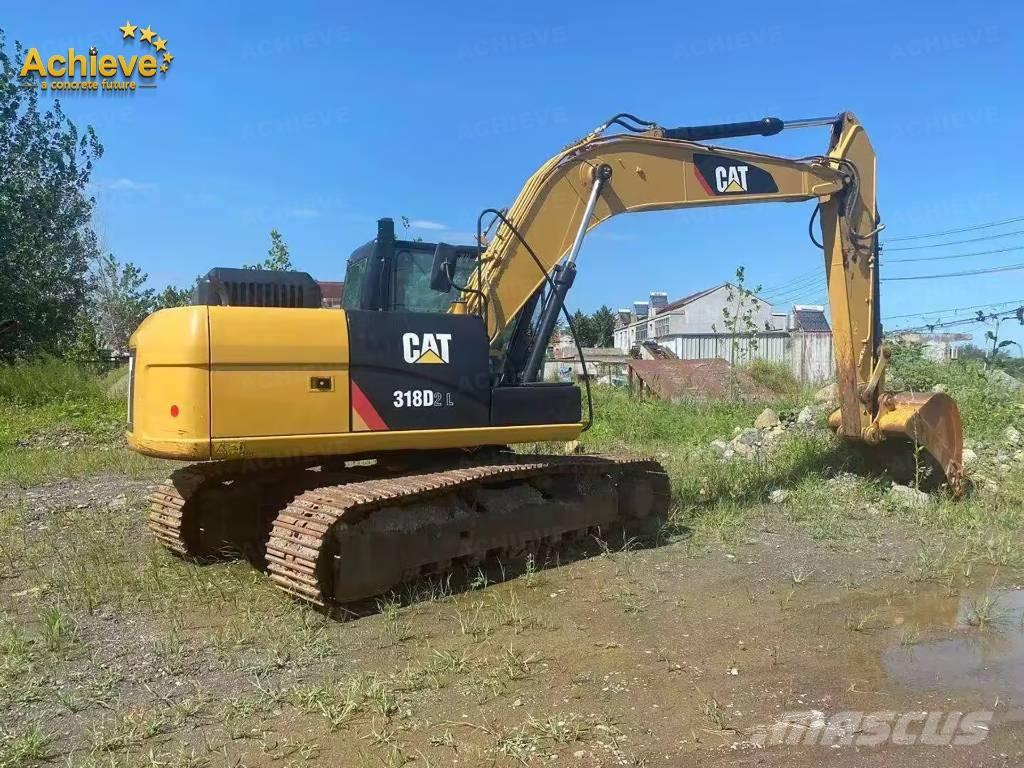 CAT 318D2L حفارات زحافة