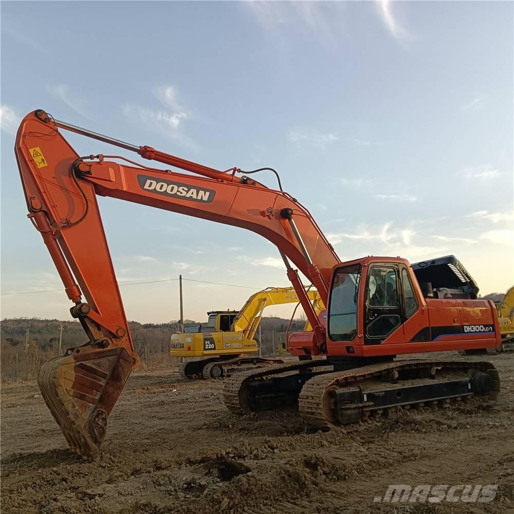 Doosan DH300LC-7 حفارات زحافة